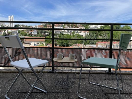 Studio meublé à louer à SAINT ETIENNE - Photo 1