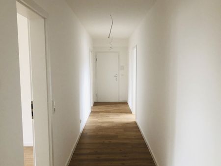 Sanierte Dachgeschosswohnung direkt in der Innenstadt - Photo 2