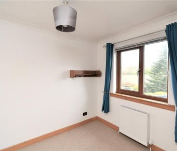 3 bedroom detached house to rent - Photo 4