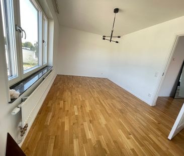 Fågelbärsvägen, Sturefors - Foto 2