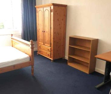 3 bedroom bungalow to rent - Photo 4