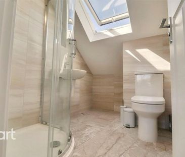 1 bedroom in a house share to rent - Photo 6