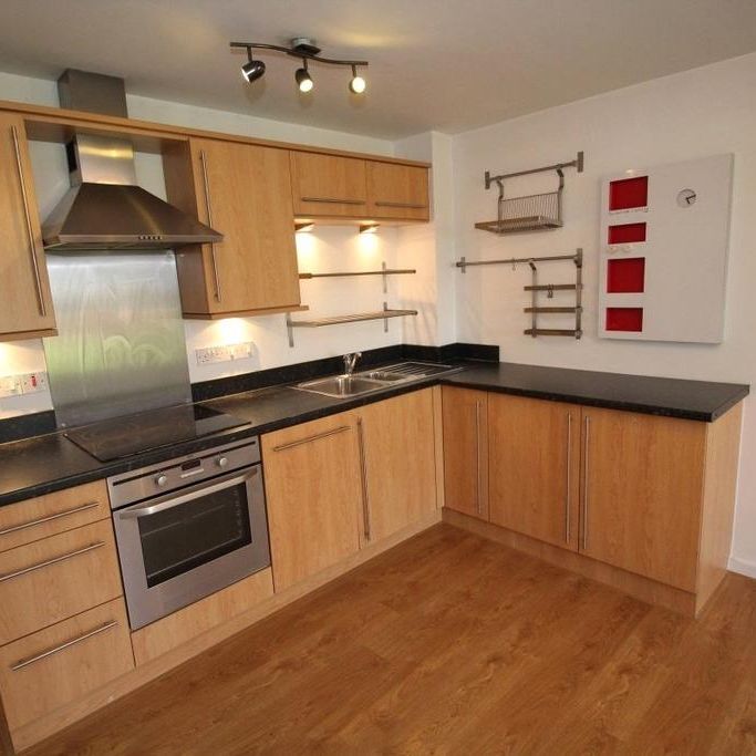 2 bedroom flat to rent - Photo 1