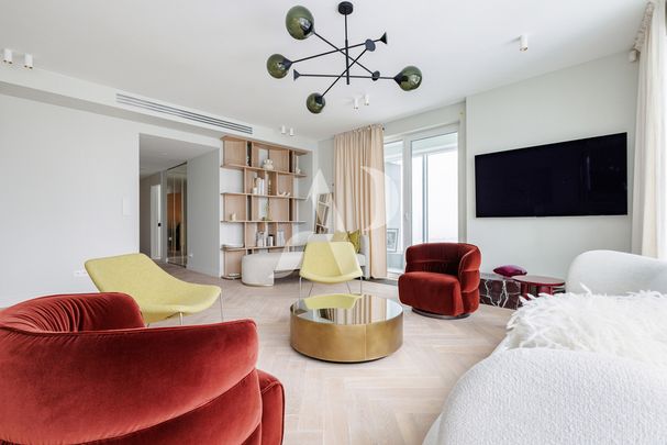 Warszawa, Śródmieście, Grzybowska - Photo 1