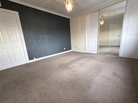 2 bedroom semi-detached house to rent - Photo 5