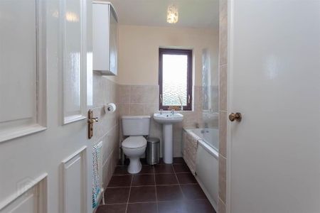 16 Winchester Road, Carryduff, Belfast, BT8 8QQ - Photo 5