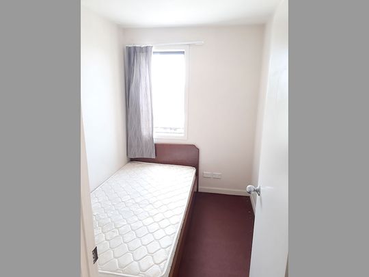 Apartment with a View! - Photo 1