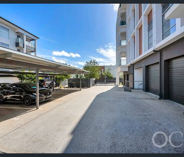 Open the Door to Effortless Living - Photo 2