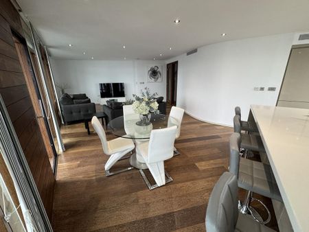 2 bedroom penthouse to rent - Photo 5