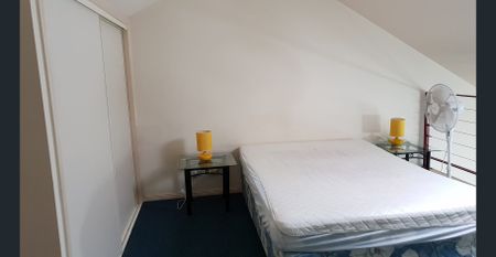 FURNISHED ONE AND HALF BEDROOMS APARTMENT - Photo 4