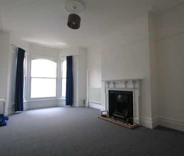 London Road South, Lowestoft - Photo 1