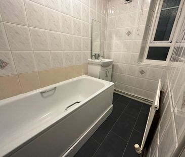 Room in a Shared House, Abercrombie House, W12 - Photo 6