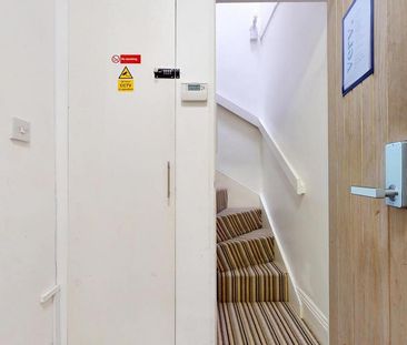 Studio to rent - Photo 5