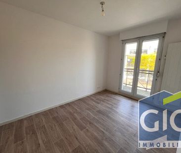 Location Appartement 2 pièces 35m² - Photo 2