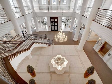 For Lease - 25 Greenview Avenue Unit# 2018, Toronto, Ontario - Photo 5