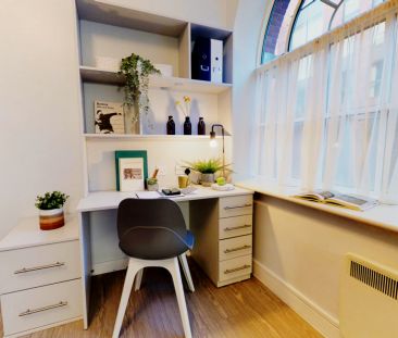 Silver Studio Plus - Photo 1