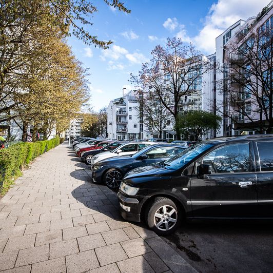 Tolles Apartment nähe Kurfürstenplatz - Photo 1