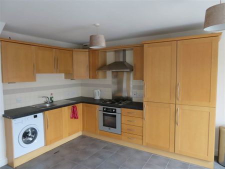 7 Kingsway Court, Dunmurry, BT17 9SE - Photo 5