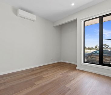 Family Friendly - Four Bedroom Home In The Emerald Park Estate - Photo 3