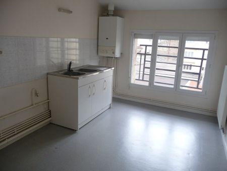 APPARTEMENT T3 A LOUER - Photo 2