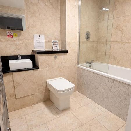 1 bedroom flat to rent - Photo 3