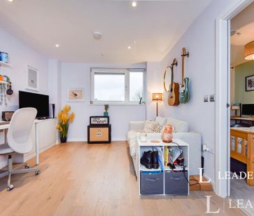 1 bedroom flat to rent - Photo 2