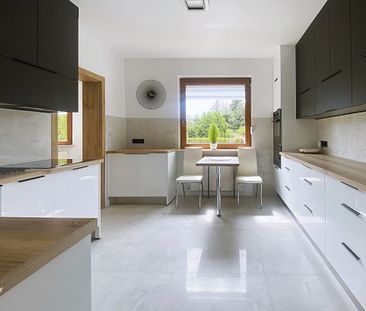 Kliny | Dom po remoncie 300 m² | Ogród 10a | Sauna - Photo 6