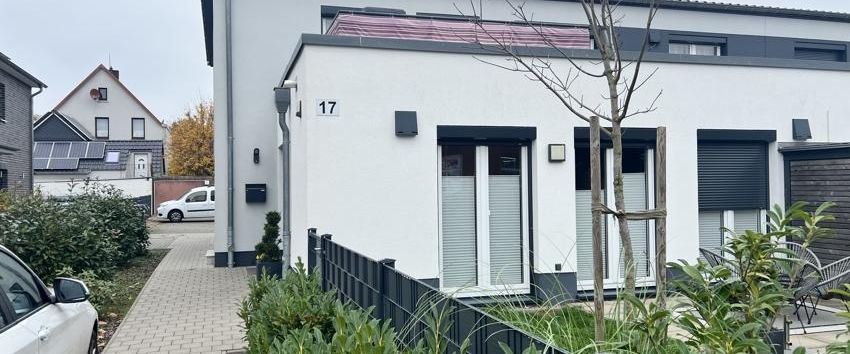 Stilvoll wohnen- moderne 3-Zimmerwohnung mit kleinem Garten - Foto 1