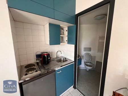 Location Appartement 1 pièce 20m² CLERMONT FERRAND 63000 - Photo 2