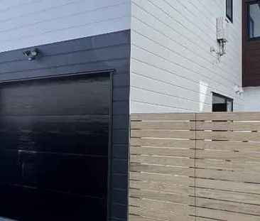 Modern townhouse - Two Living - Photo 2