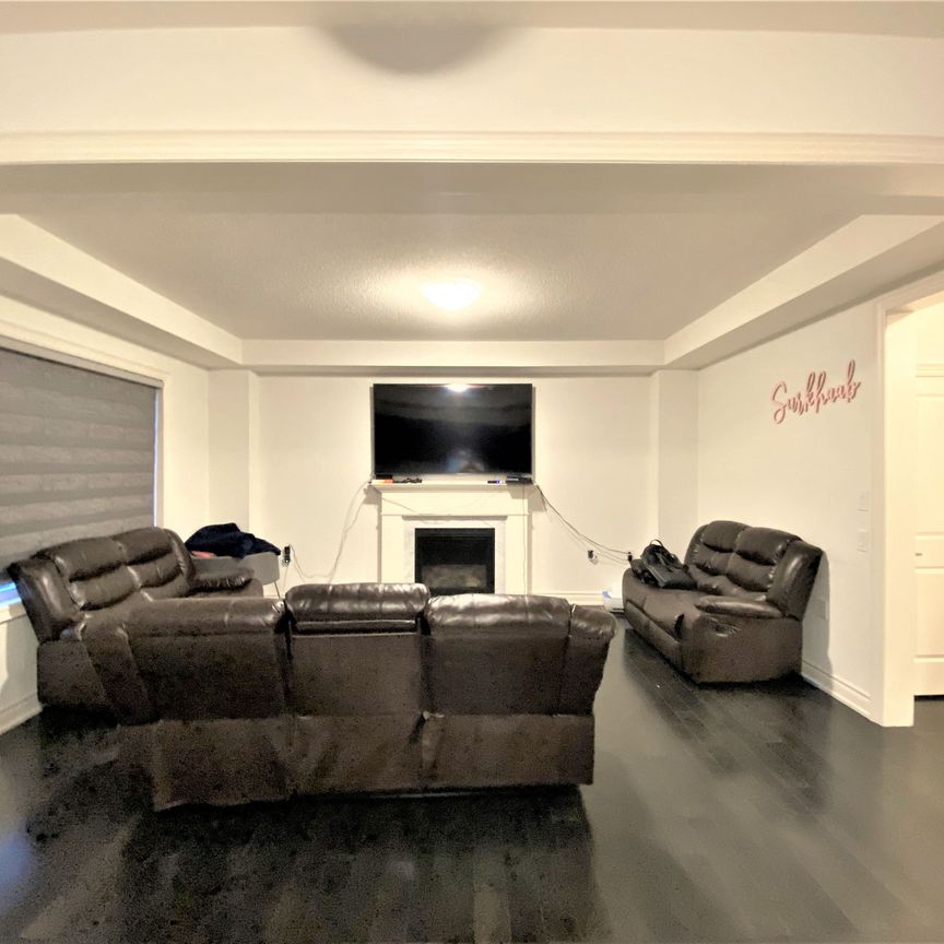 For Lease - 56 Deer Ridge Trail Unit# Upper Level, Caledon, Ontario - Photo 1