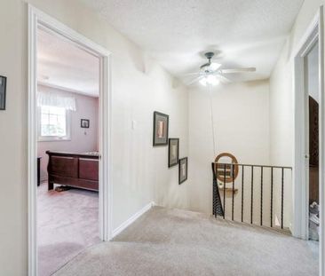 For Lease - 4 Astoreville Square, Brampton, Ontario - Photo 4