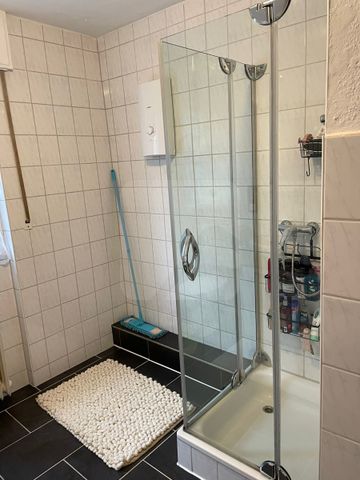 Lüdenscheid-Wettringhof: Attraktive 4-Zimmer-Wohnung mit 2 Bädern, 2 Balkonen + kleinem Garten - Foto 5