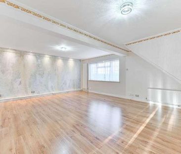 Parklands Way, Worcester, KT4 - Photo 2