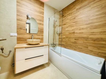 Apartament 2 camere de închiriat Bloc nou - Fotografie 4