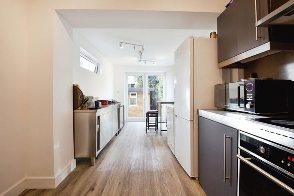Terraced house to rent - Photo 1
