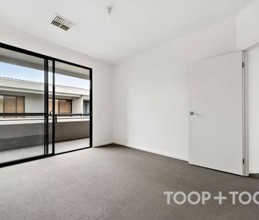 City Living at Its Best! - Photo 6