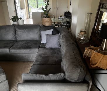 Runaway Bay - Photo 1