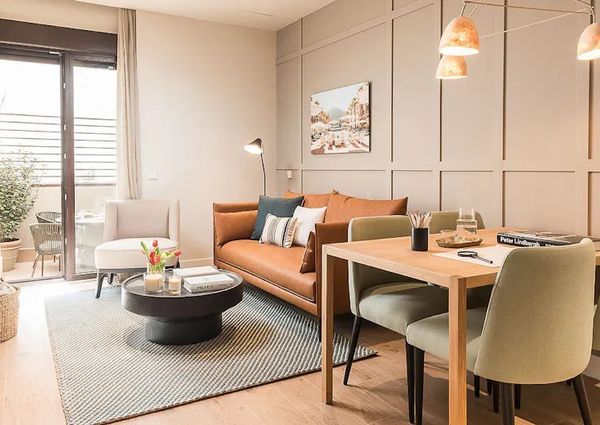 Calle de la Farmacia, Madrid, Community of Madrid 28004