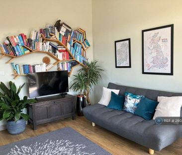 2 bedroom penthouse to rent - Photo 6