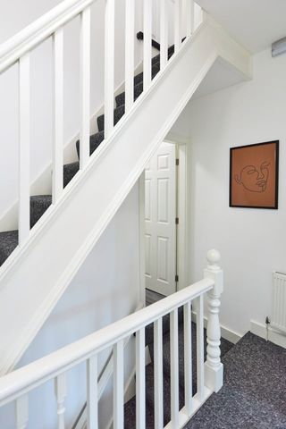 6 Bed Semi-Detached House, Harold Terrace, LS6 - Photo 2