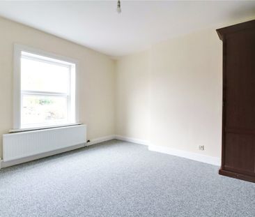 High Street, Barrow Upon Humber - Photo 4