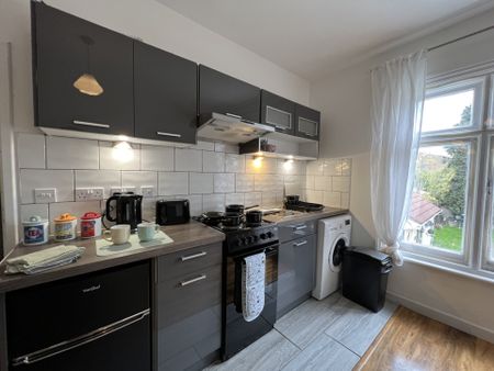 1 bedroom Apartment for rent - Photo 4