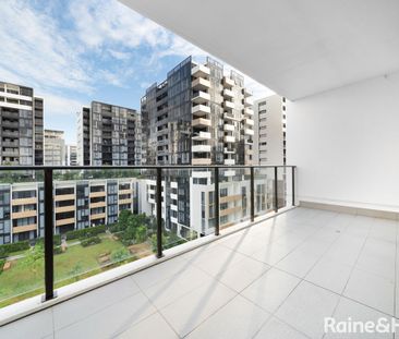 One bedroom plus one bedroom sized study apartment in convenient an... - Photo 5