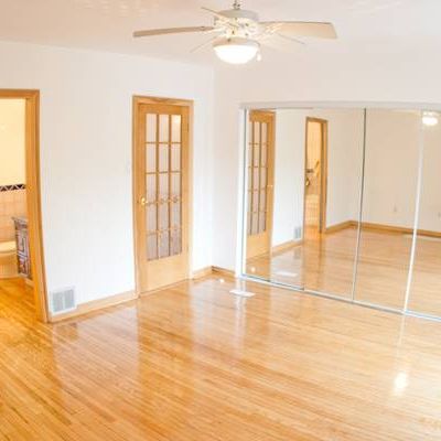 Danforth Ave near Greenwood, Large 2 Bedroom Bright Open Concept - Photo 1