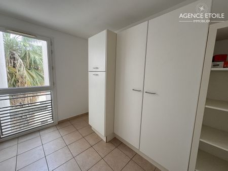 Appartement 4 pièces 134m2 MARSEILLE 8EME 2 650 euros - Photo 3