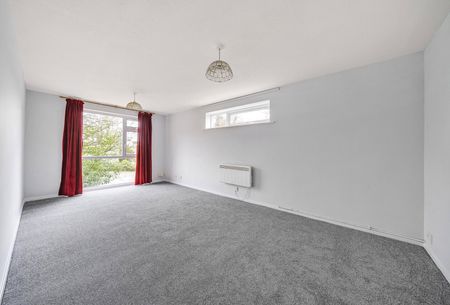 Aurum Close, Horley, Surrey, RH6 - Photo 5