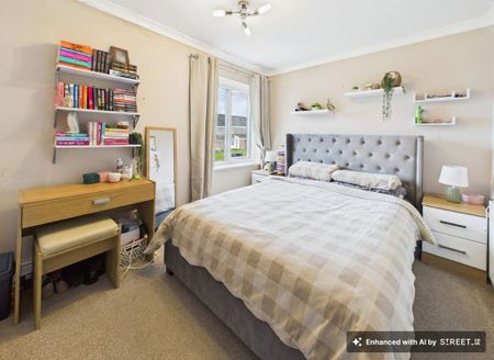 3 bedroom semi-detached house to rent - Photo 5