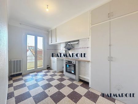 Location Appartement 4 pièces 83m² PERPIGNAN 66100 - Photo 3