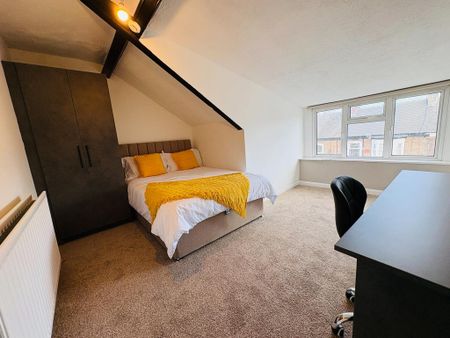1 bedroom house of multiple occupation to rent - Photo 4